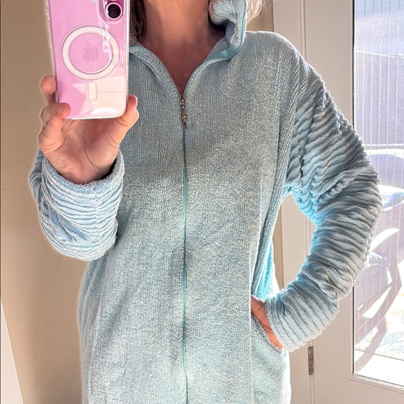 Norm Thompson Blue Plush Zip-Up Robe - Picture 1 of 5